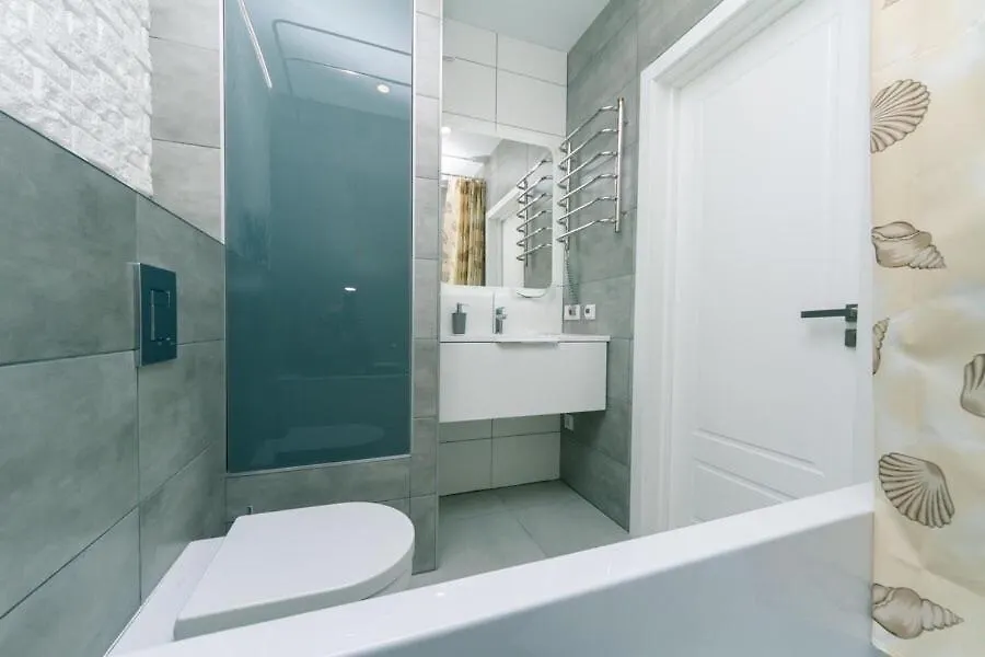 Apartment Апартаменти Метро Вирлиця Kyiv